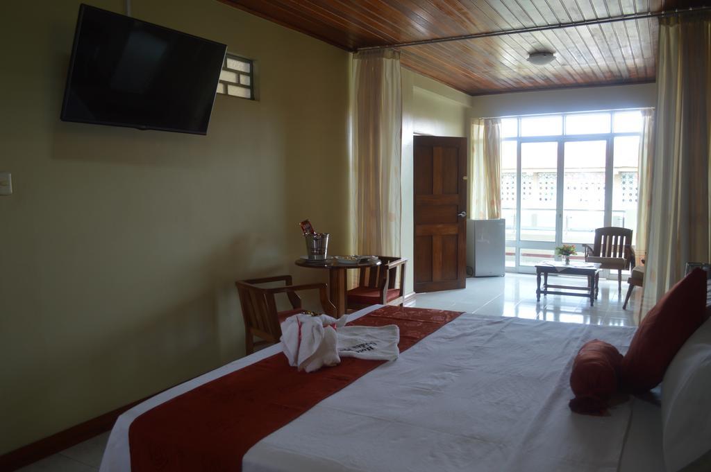 Hotel Golden Star Iquitos Room photo