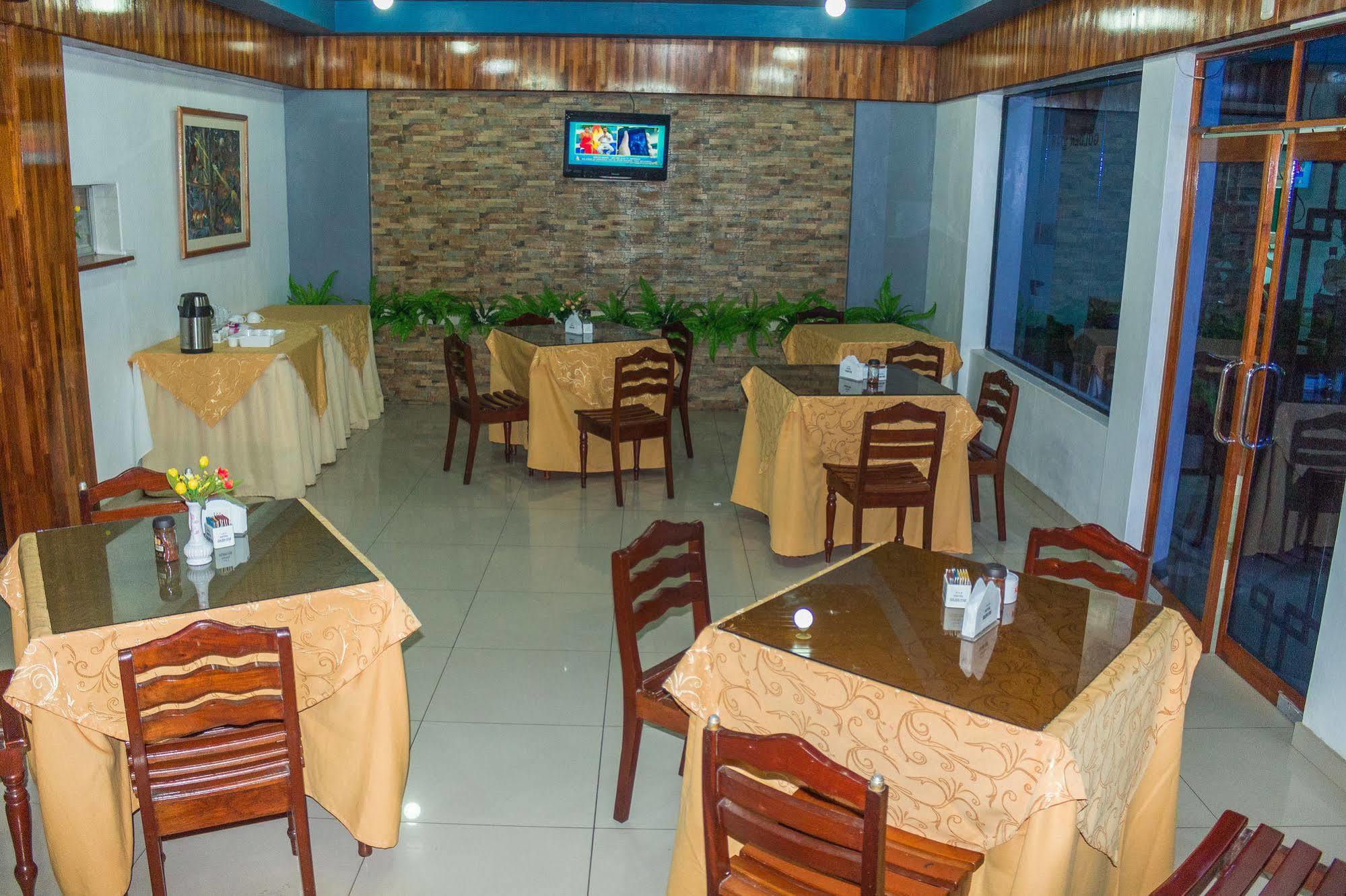 Hotel Golden Star Iquitos Exterior photo